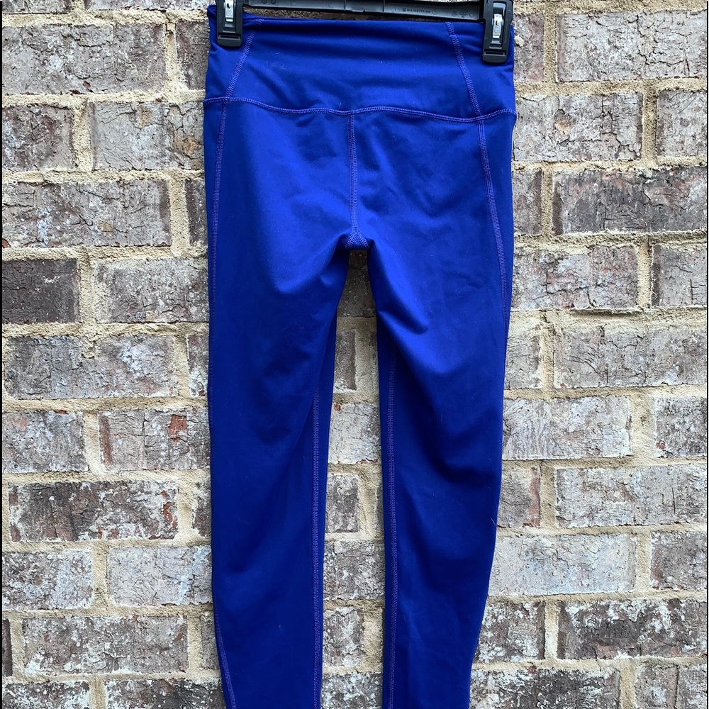 Victoria Sport Leggings - Picture 2 of 4